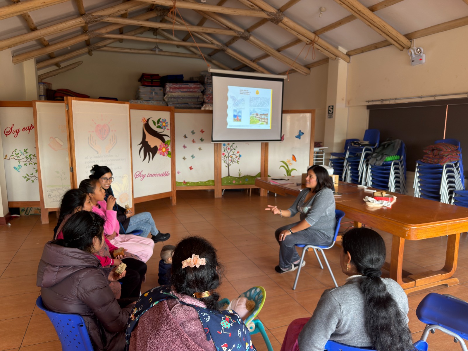 Perú: Empoderando y Emprendiendo para romper dependencias de las mujeres albergadas en el Centro Hogar de Acogida Temporal SONQO WASI – En ejecución